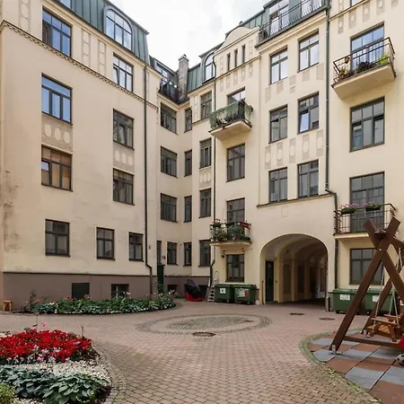 Brand New Modern Studio, Embassy Area - By Innorental Apartment *