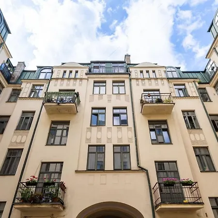Apartment Brand New Modern Studio, Embassy Area - By Innorental Riga